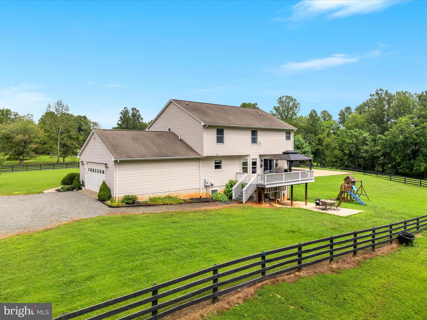 Amissville, Virginia, 20106, United States, 4 Bedrooms Bedrooms, ,4 BathroomsBathrooms,Residential,Active,1929462