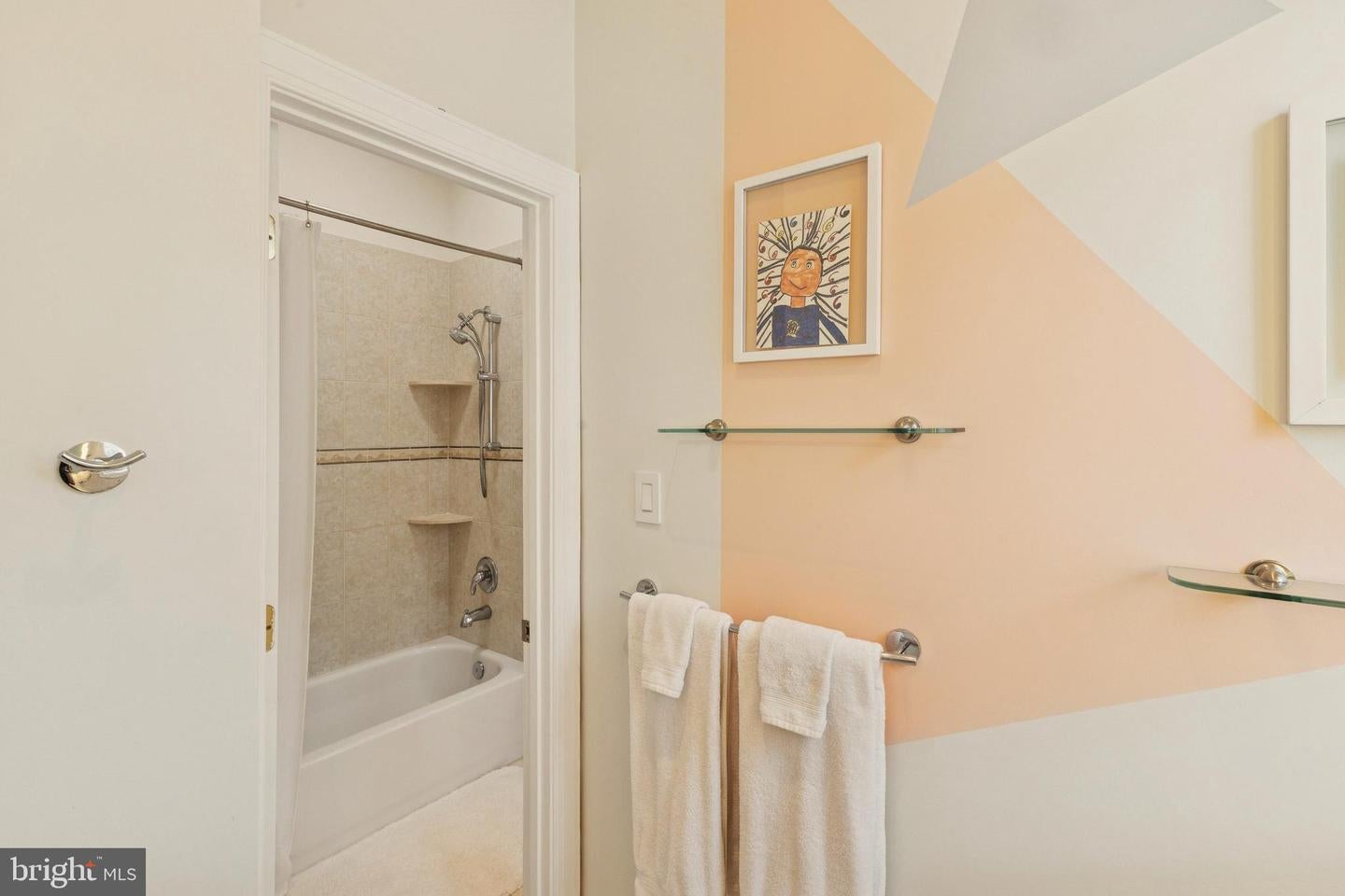 Gainesville, Virginia, 20155, United States, 3 Bedrooms Bedrooms, ,5 BathroomsBathrooms,Residential,Active,2015424