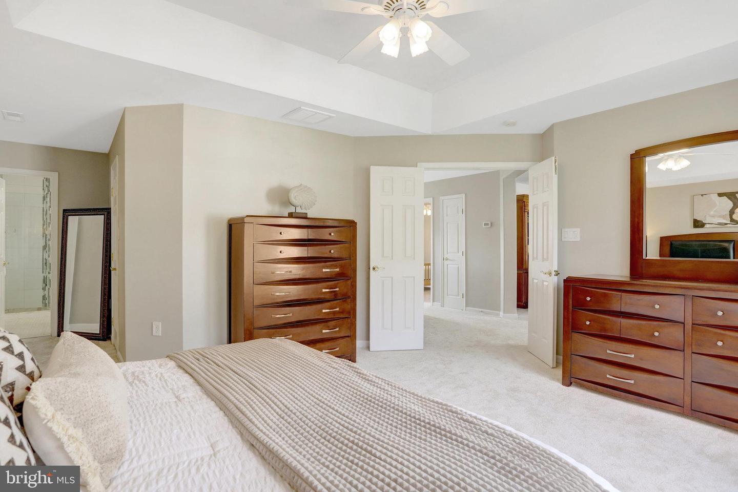 Springfield, Virginia, 22152, United States, 4 Bedrooms Bedrooms, ,4 BathroomsBathrooms,Residential,Active,1893217