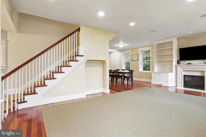 Mclean, Virginia, 22101, United States, 3 Bedrooms Bedrooms, ,3 BathroomsBathrooms,Residential,Active,1922333