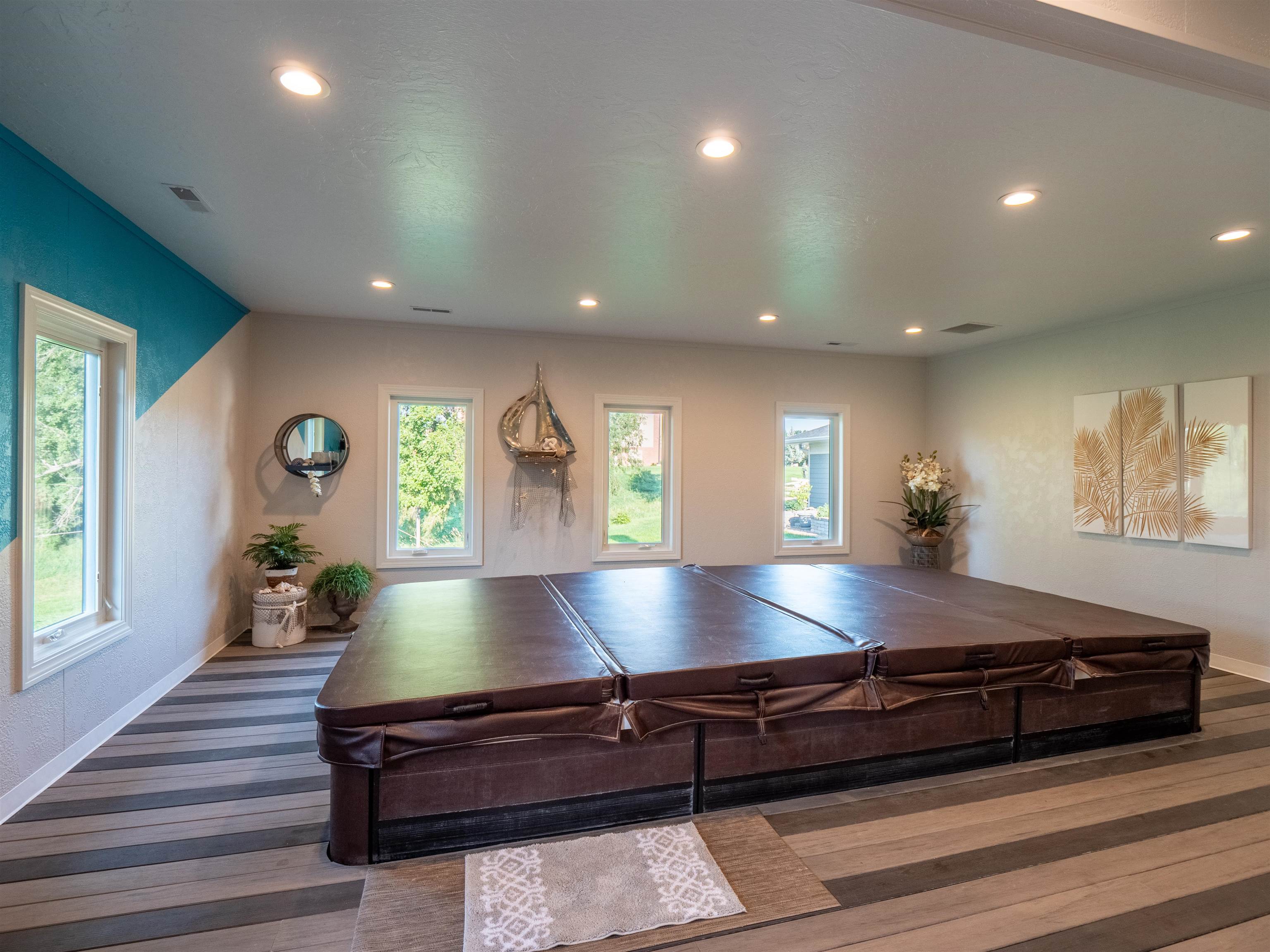 Kearney, Nebraska, 68845, United States, 4 Bedrooms Bedrooms, ,6 BathroomsBathrooms,Residential,Active,1926913