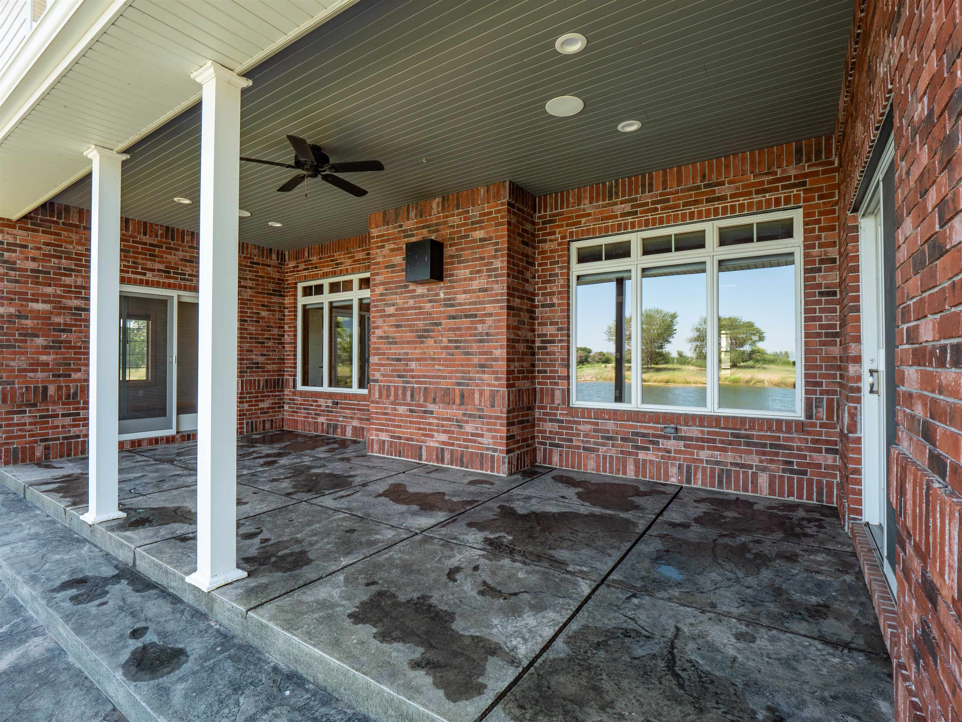 Kearney, Nebraska, 68845, United States, 3 Bedrooms Bedrooms, ,3 BathroomsBathrooms,Residential,Active,1909631