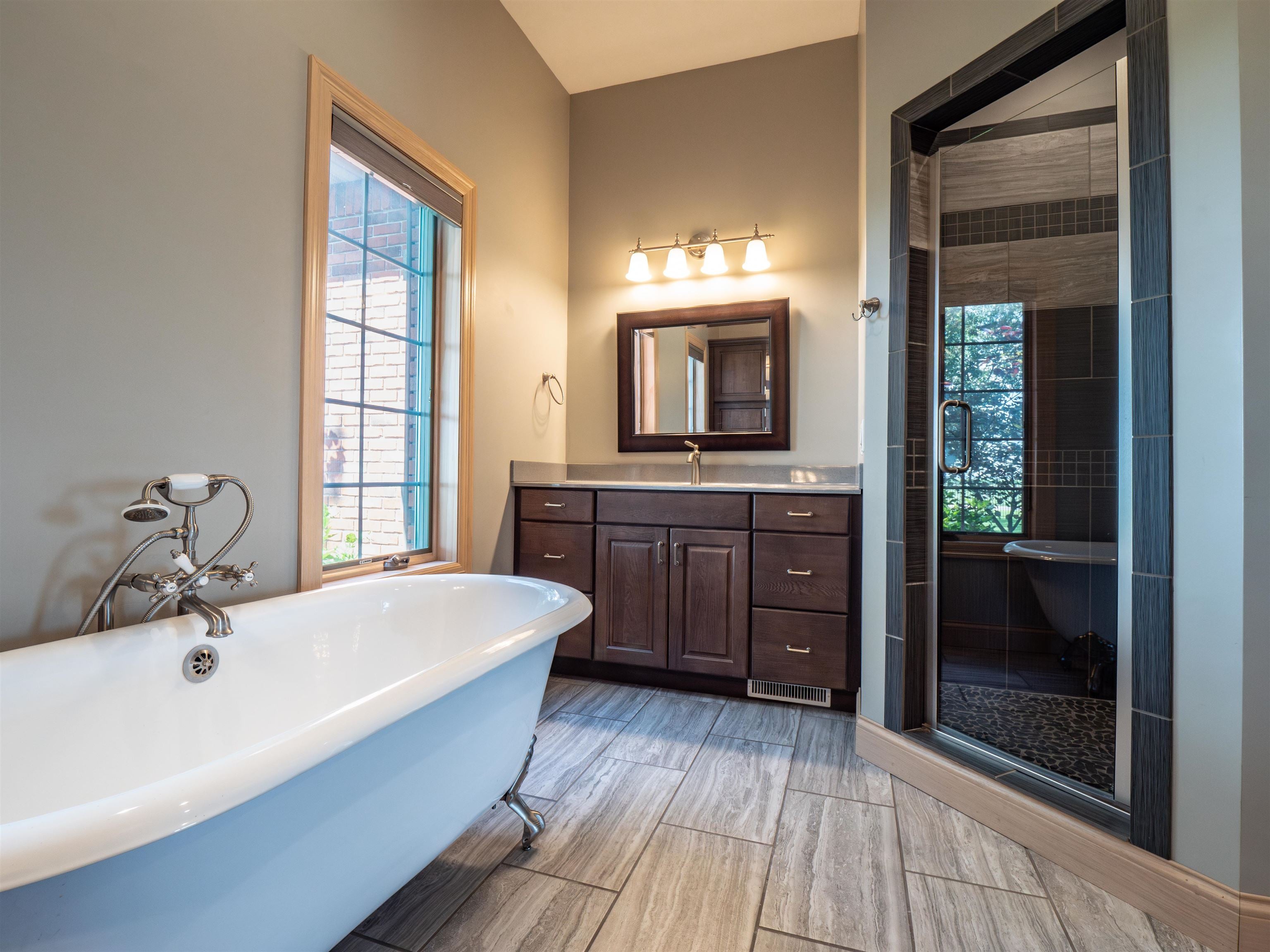 Kearney, Nebraska, 68845, United States, 3 Bedrooms Bedrooms, ,3 BathroomsBathrooms,Residential,Active,1909631