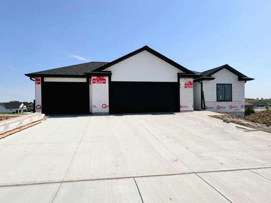 6301 12TH AVENUE PL, KEARNEY, NE 68845 - Image 1