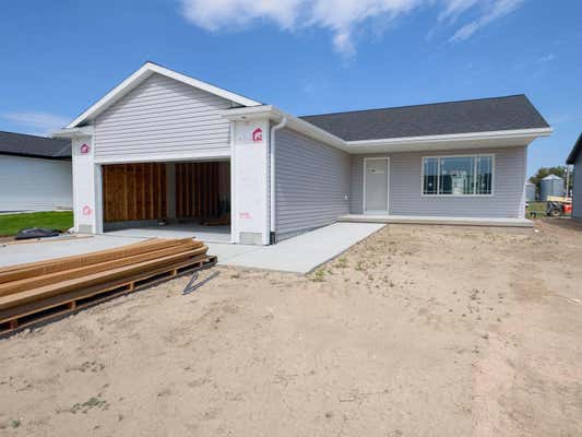 2206 E 38TH ST, KEARNEY, NE 68847 - Image 1