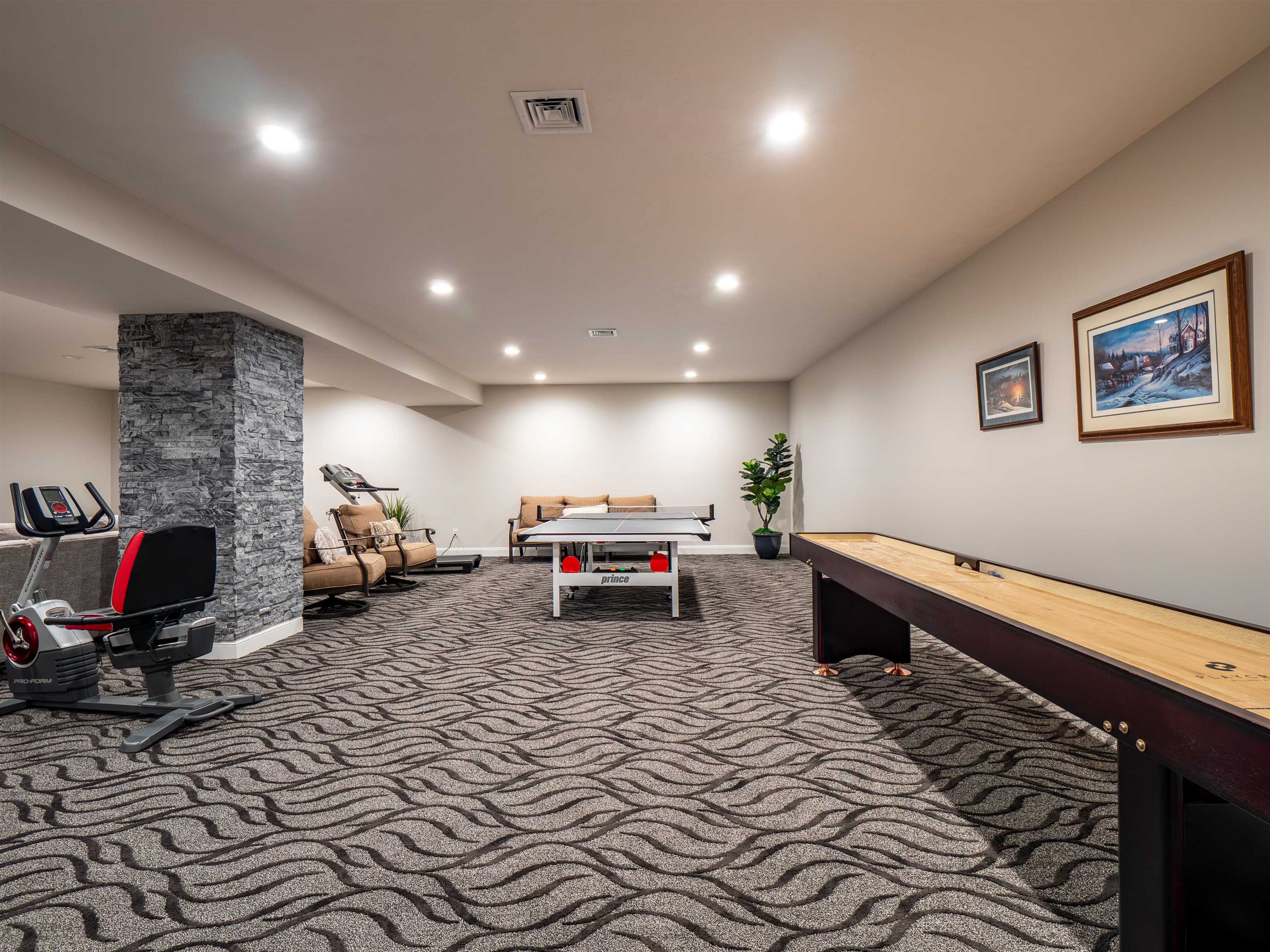 Kearney, Nebraska, 68845, United States, 4 Bedrooms Bedrooms, ,6 BathroomsBathrooms,Residential,Active,1926913