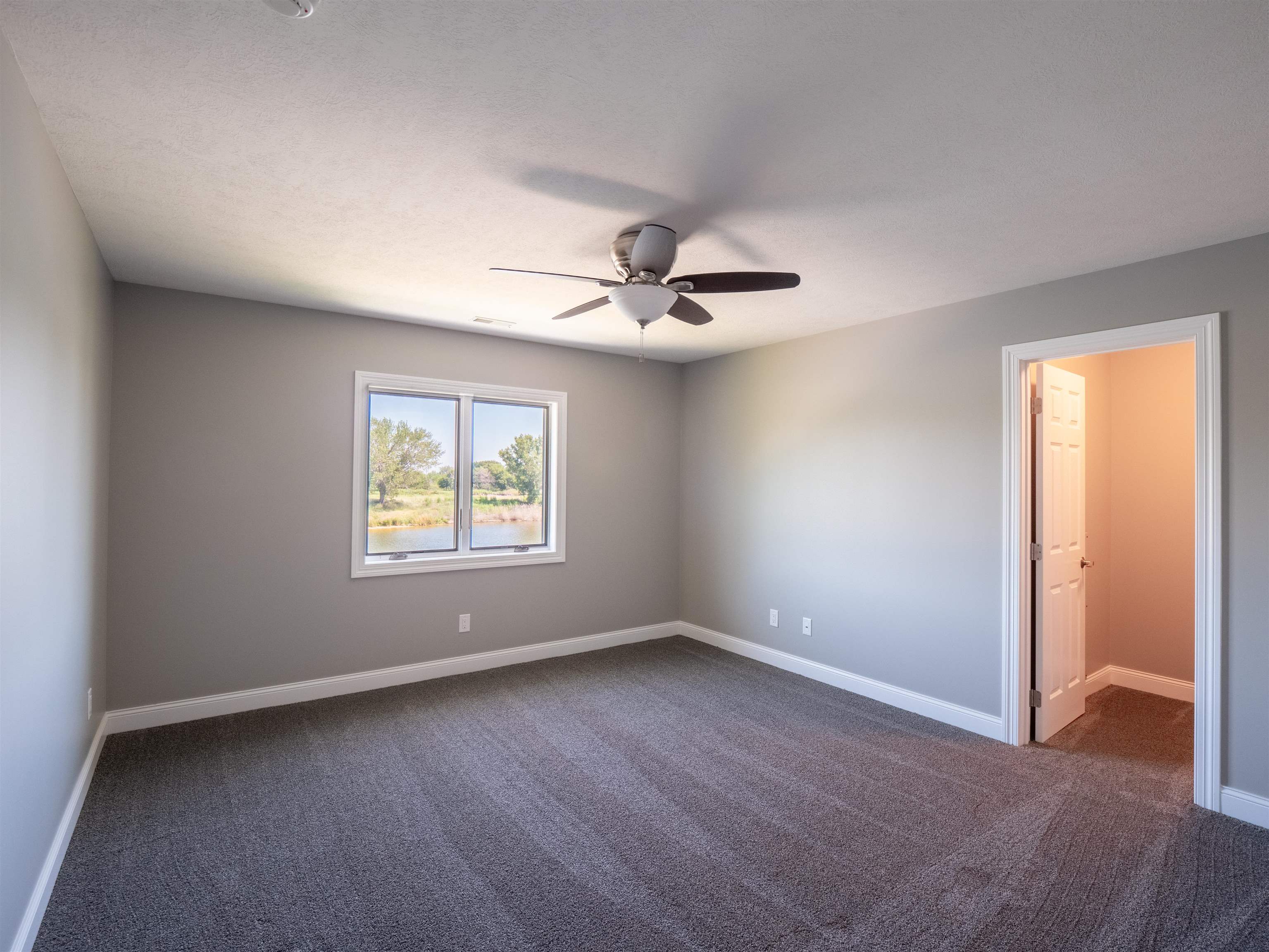 Kearney, Nebraska, 68845, United States, 3 Bedrooms Bedrooms, ,3 BathroomsBathrooms,Residential,Active,1909631