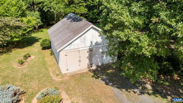 246 THE CROSS RD, SCOTTSVILLE, VA 24590, photo 3 of 56