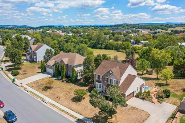 209 BUCHANAN DR, BROADWAY, VA 22815, photo 2 of 67