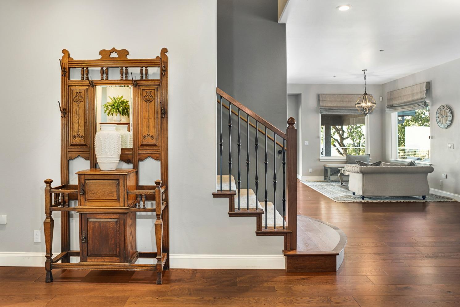 Murphys, California, 95247, United States, ,Residential,Pending,1703568