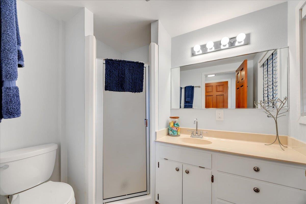 Copperopolis, California, 95228, United States, 4 Bedrooms Bedrooms, ,5 BathroomsBathrooms,Residential,Active,2013632