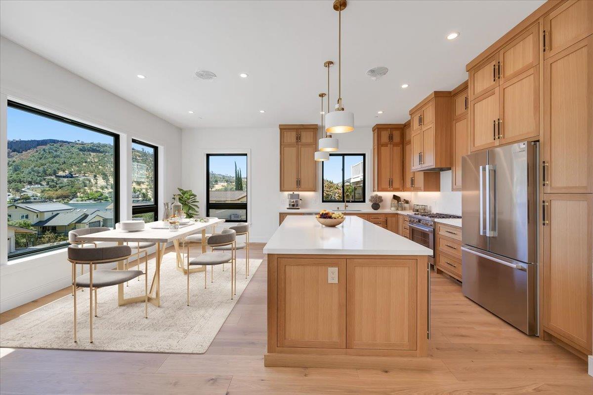 Copperopolis, California, 95228, United States, 3 Bedrooms Bedrooms, ,4 BathroomsBathrooms,Residential,Active,1723084