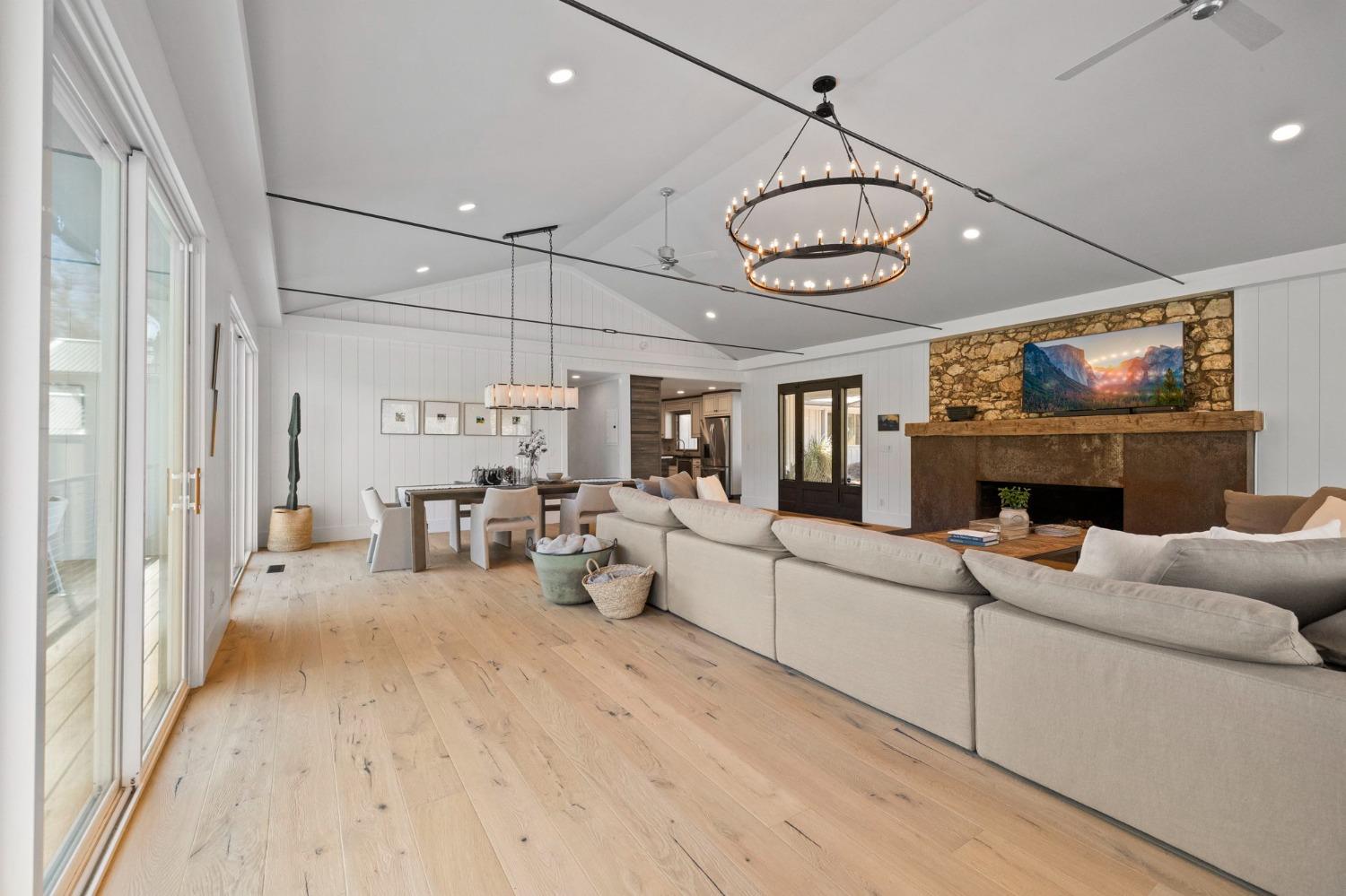 Angels Camp, California, 95222, United States, 4 Bedrooms Bedrooms, ,4 BathroomsBathrooms,Residential,Active,1749215