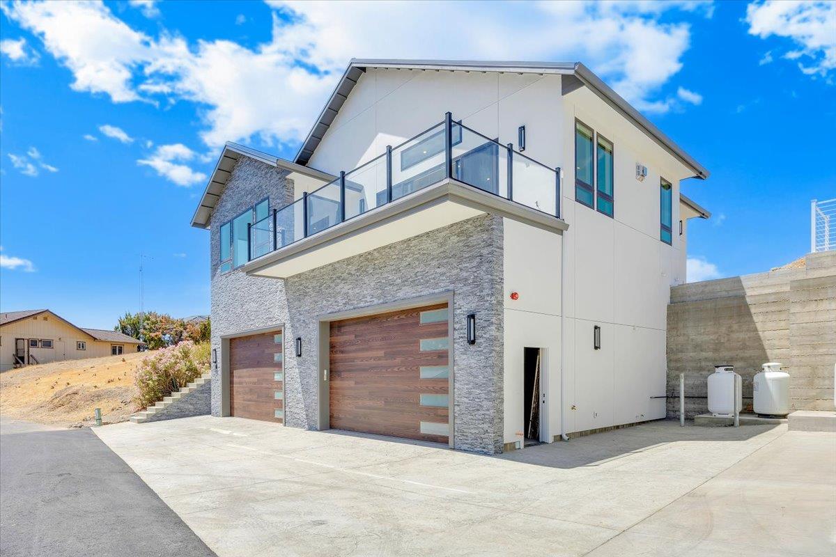 Copperopolis, California, 95228, United States, 3 Bedrooms Bedrooms, ,4 BathroomsBathrooms,Residential,Active,1723084