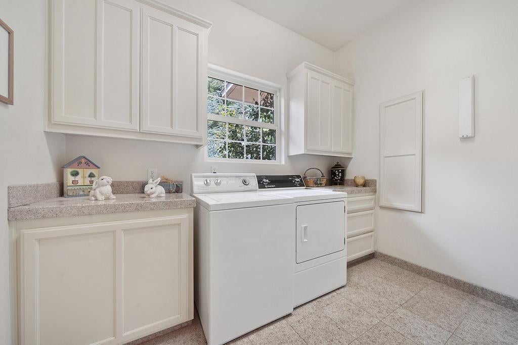 Arnold, California, 95223, United States, 3 Bedrooms Bedrooms, ,4 BathroomsBathrooms,Residential,Active,1860314