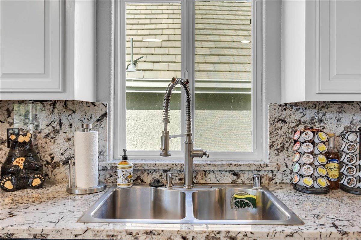 Copperopolis, California, 95228, United States, 5 Bedrooms Bedrooms, ,3 BathroomsBathrooms,Residential,Active,1967124