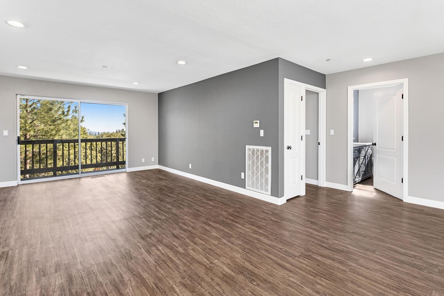 Murphys, California, 95247, United States, ,Residential,Pending,1703568