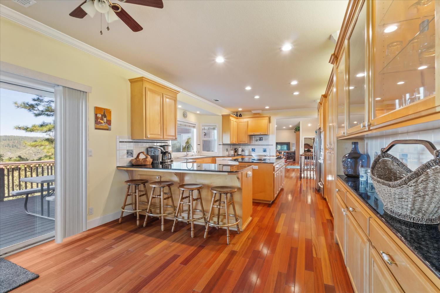 Murphys, California, 95247, United States, 4 Bedrooms Bedrooms, ,4 BathroomsBathrooms,Residential,Active,1959516