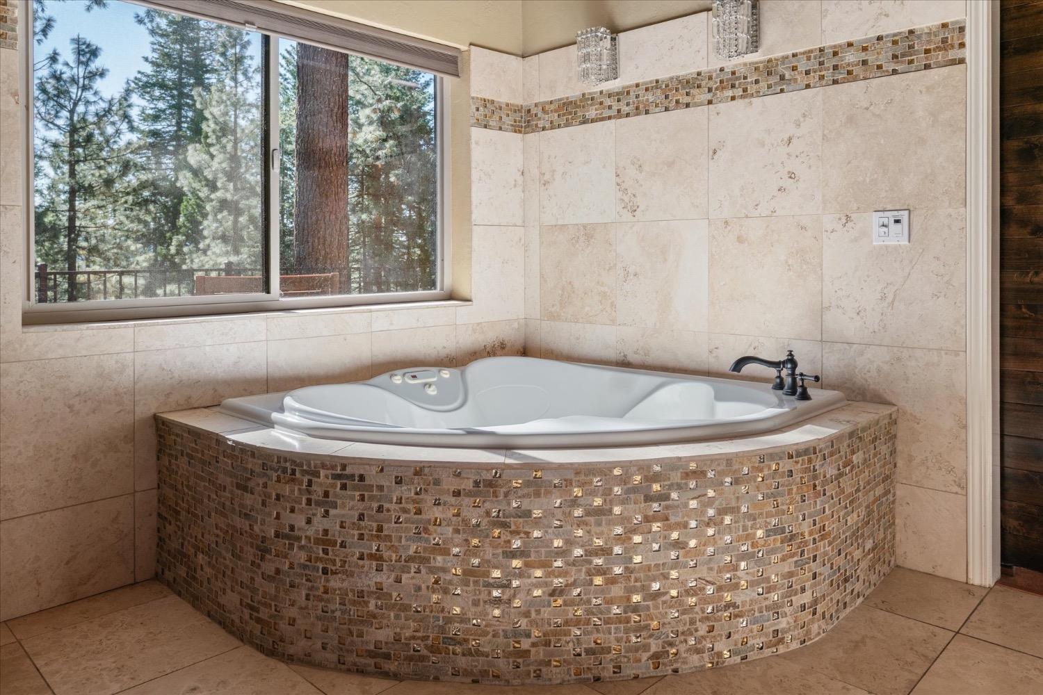 Arnold, California, 95223, United States, 5 Bedrooms Bedrooms, ,4 BathroomsBathrooms,Residential,Active,1987256