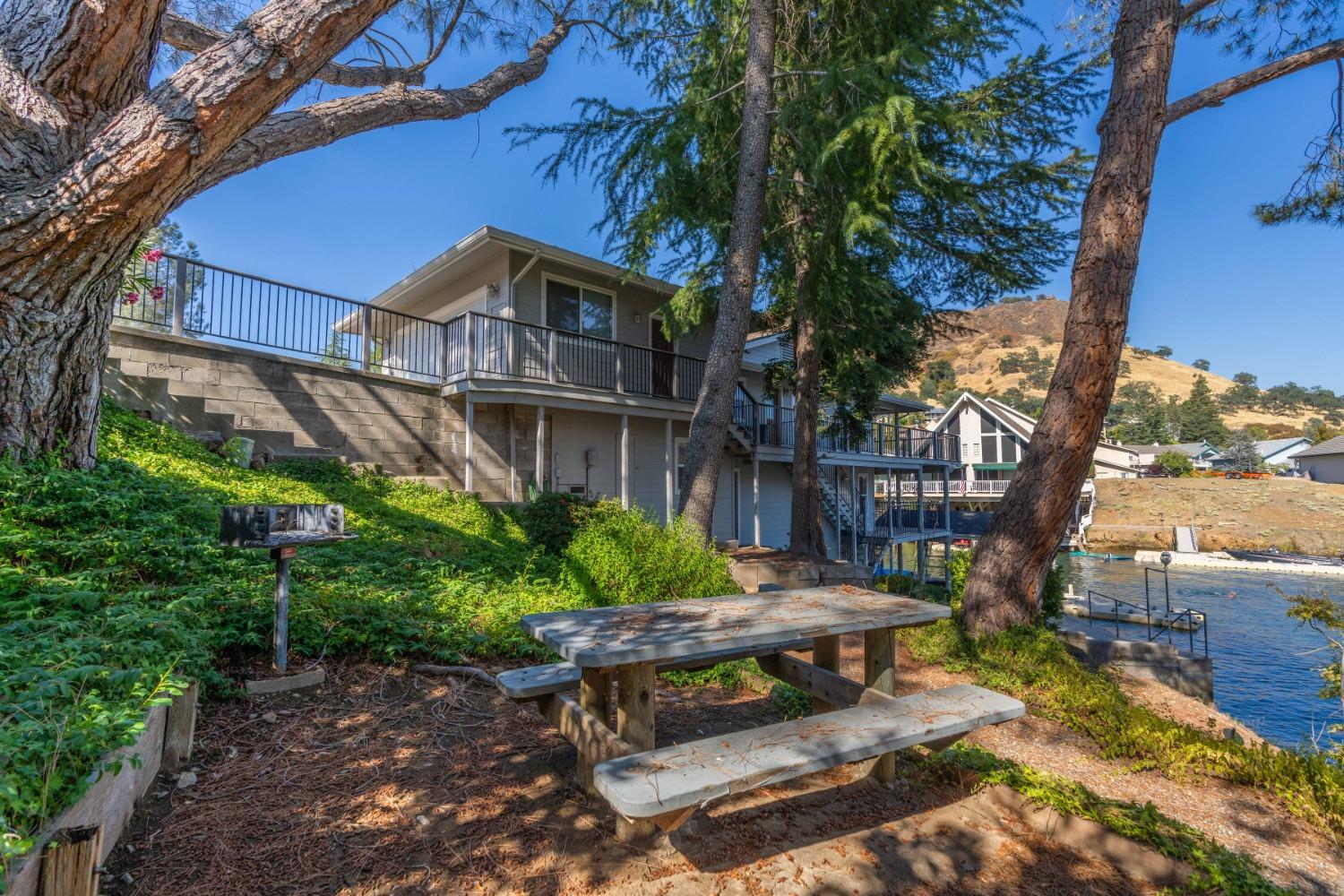 Copperopolis, California, 95228, United States, 4 Bedrooms Bedrooms, ,5 BathroomsBathrooms,Residential,Active,1824555