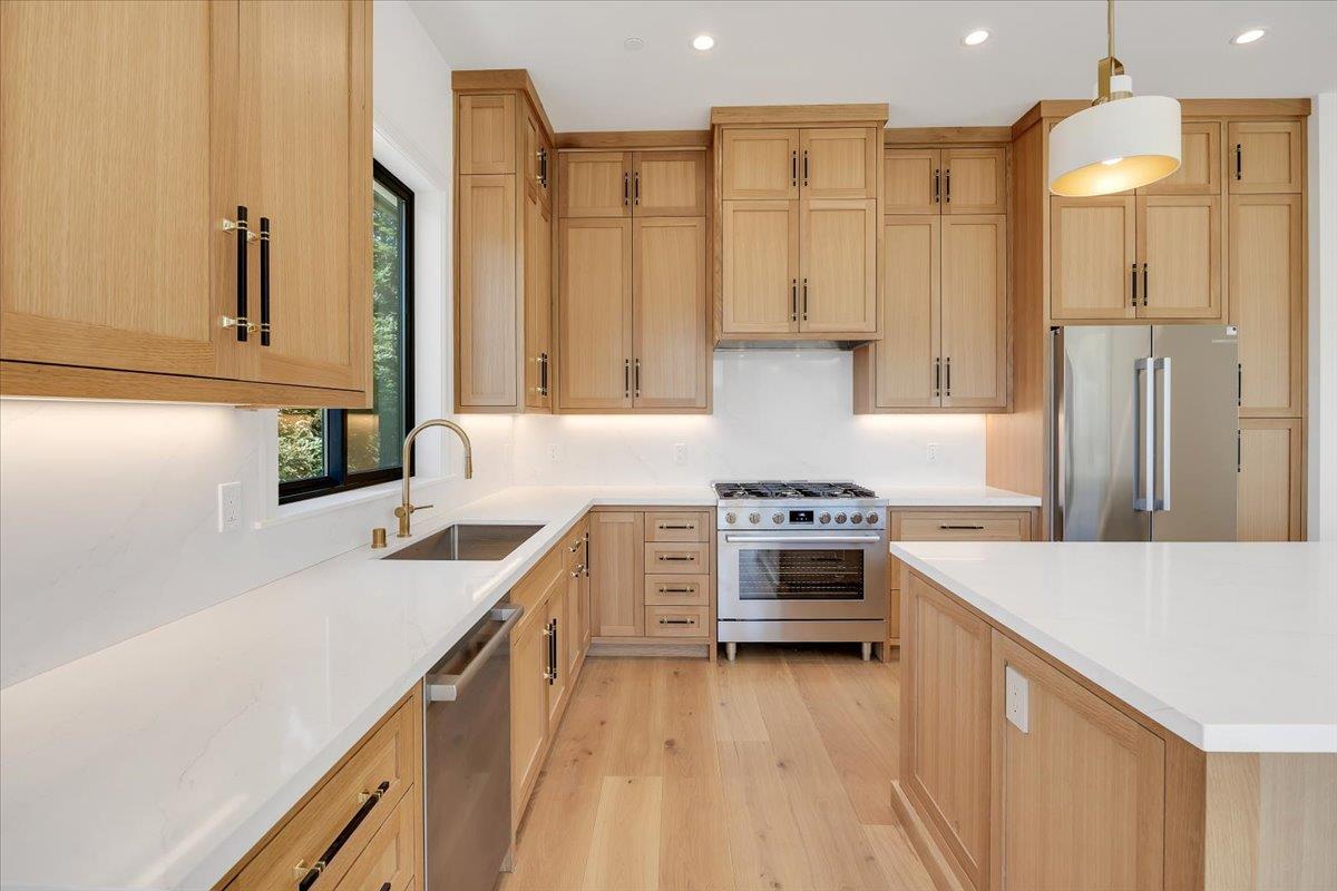 Copperopolis, California, 95228, United States, 3 Bedrooms Bedrooms, ,4 BathroomsBathrooms,Residential,Active,1723084