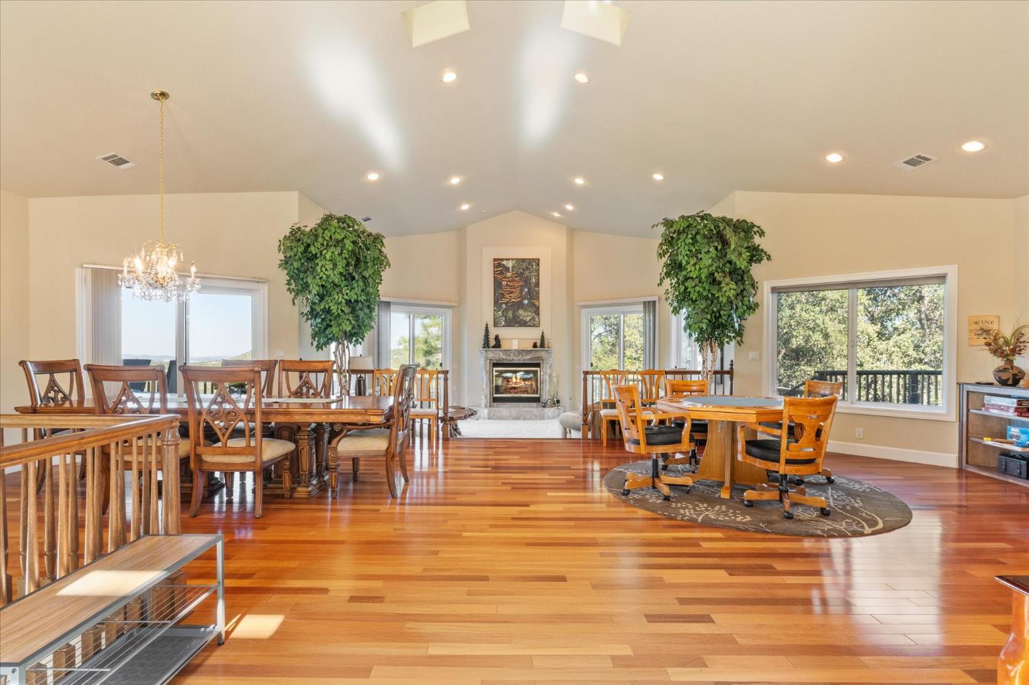 Murphys, California, 95247, United States, 4 Bedrooms Bedrooms, ,4 BathroomsBathrooms,Residential,Active,1959516