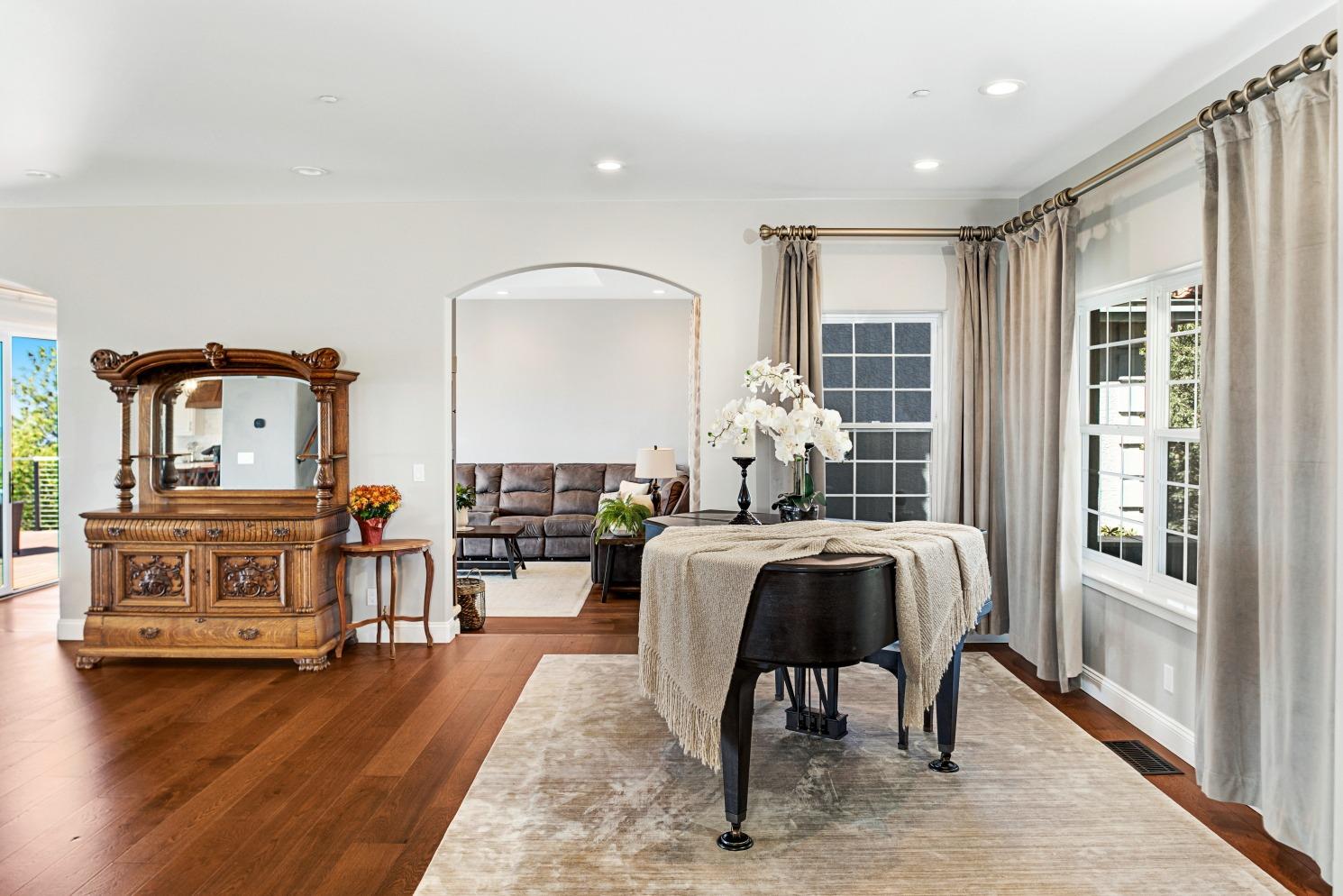 Murphys, California, 95247, United States, ,Residential,Pending,1703568