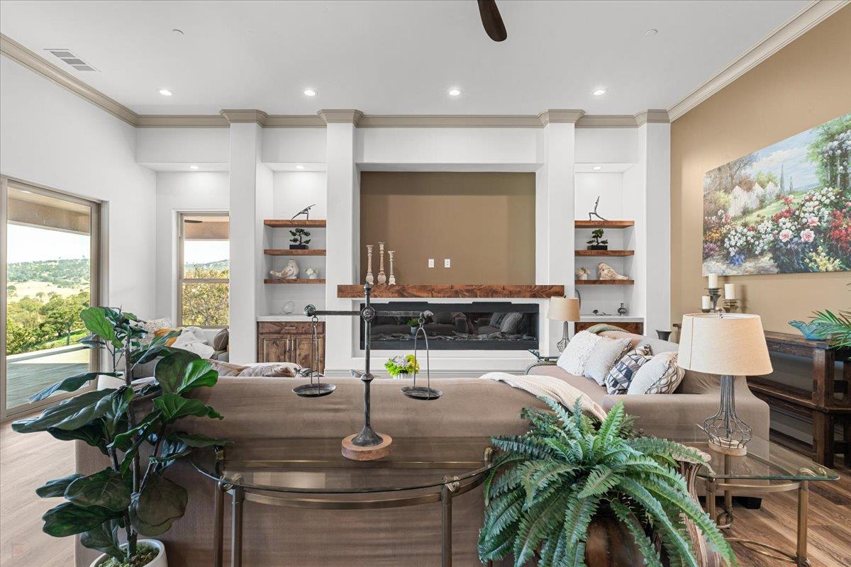 Copperopolis, California, 95228, United States, 4 Bedrooms Bedrooms, ,4 BathroomsBathrooms,Residential,Active,1824924