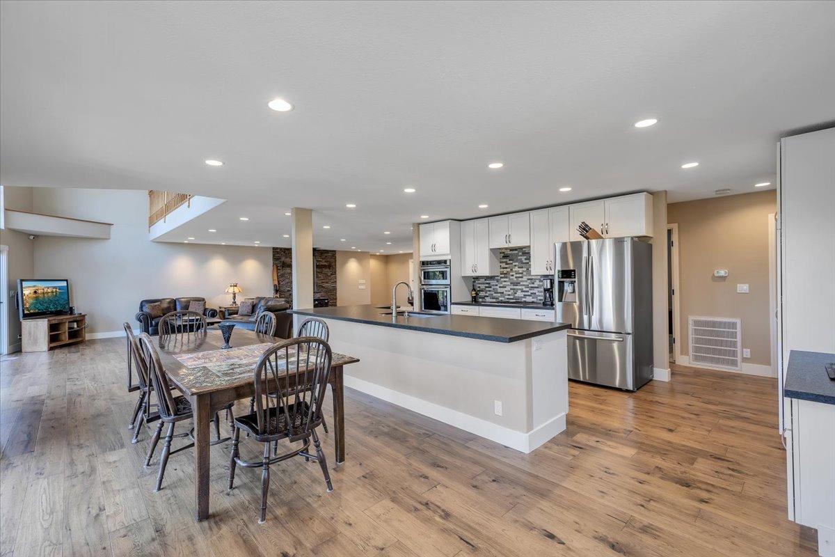 Jamestown, California, 95327, United States, 3 Bedrooms Bedrooms, ,2 BathroomsBathrooms,Residential,Active,1748288