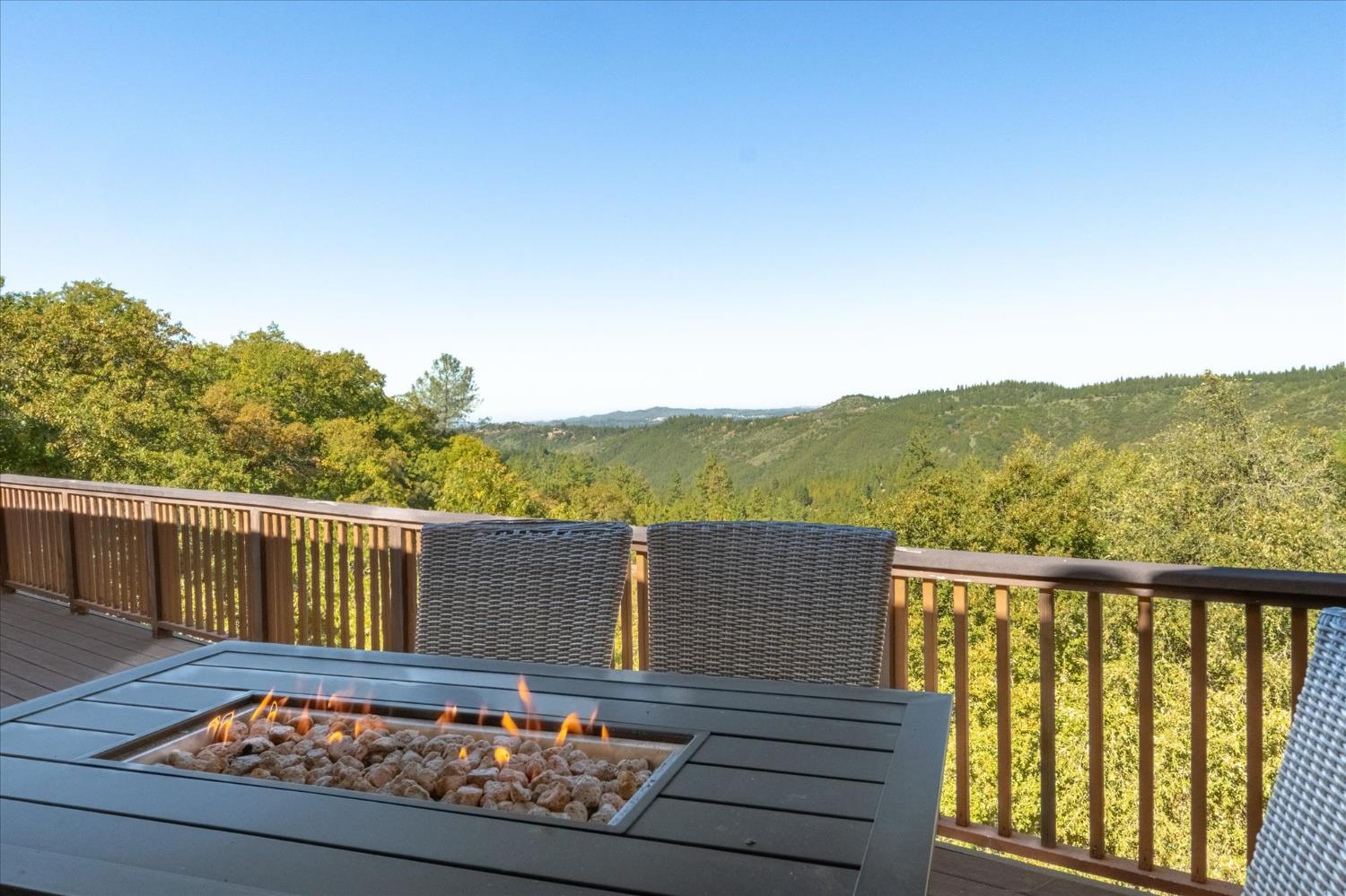 Murphys, California, 95247, United States, 4 Bedrooms Bedrooms, ,4 BathroomsBathrooms,Residential,Active,1959516