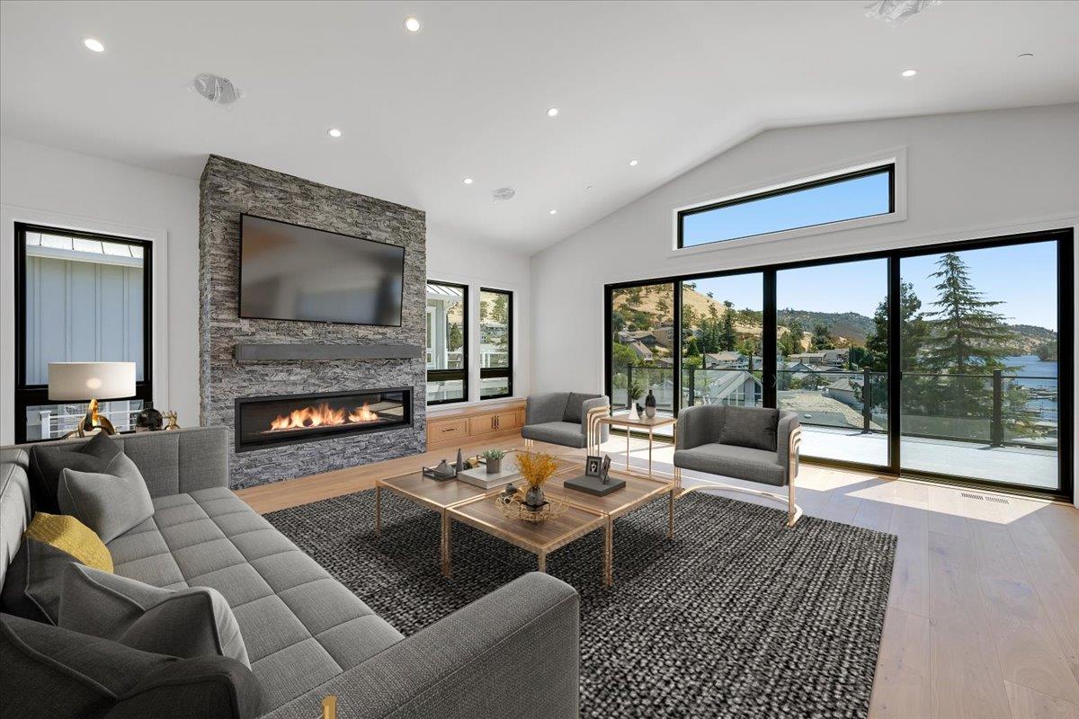 Copperopolis, California, 95228, United States, 3 Bedrooms Bedrooms, ,4 BathroomsBathrooms,Residential,Active,1723084