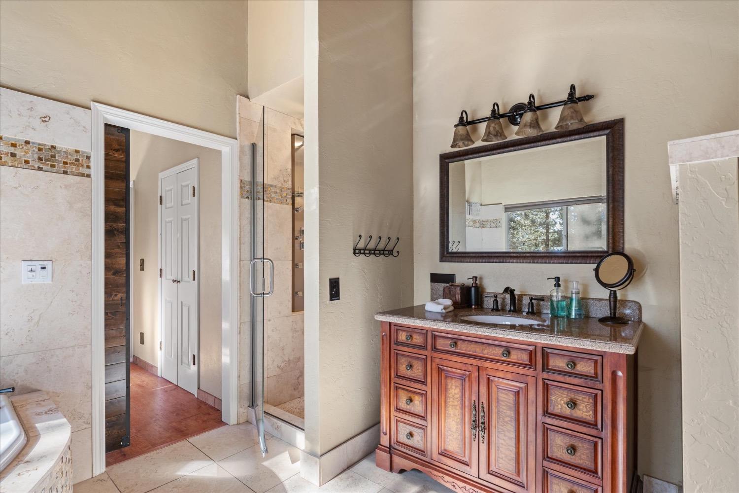 Arnold, California, 95223, United States, 5 Bedrooms Bedrooms, ,4 BathroomsBathrooms,Residential,Active,1987256