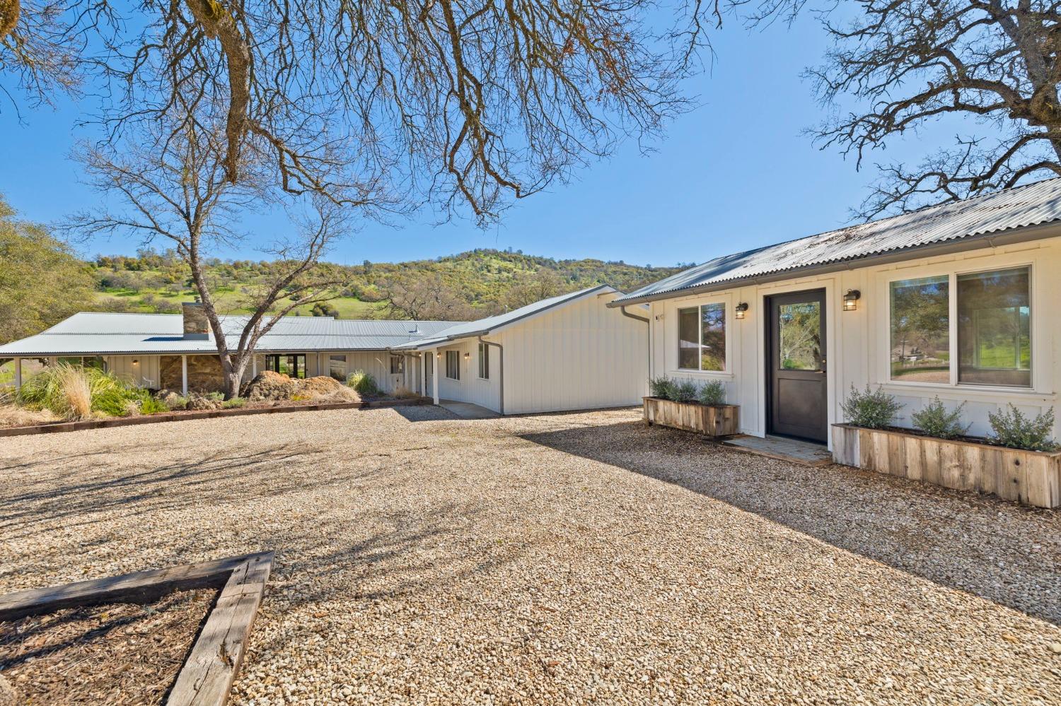 Angels Camp, California, 95222, United States, 4 Bedrooms Bedrooms, ,4 BathroomsBathrooms,Residential,Active,1749215