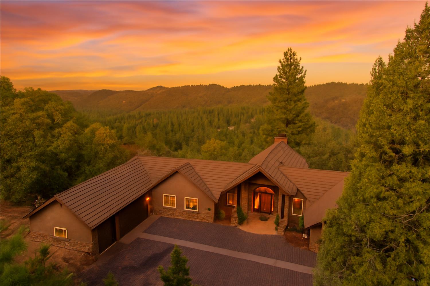 Murphys, California, 95247, United States, 4 Bedrooms Bedrooms, ,4 BathroomsBathrooms,Residential,Active,1959516