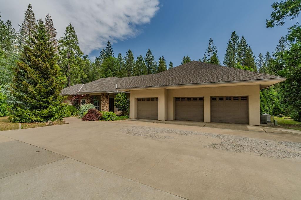 Arnold, California, 95223, United States, 3 Bedrooms Bedrooms, ,4 BathroomsBathrooms,Residential,Active,2000220