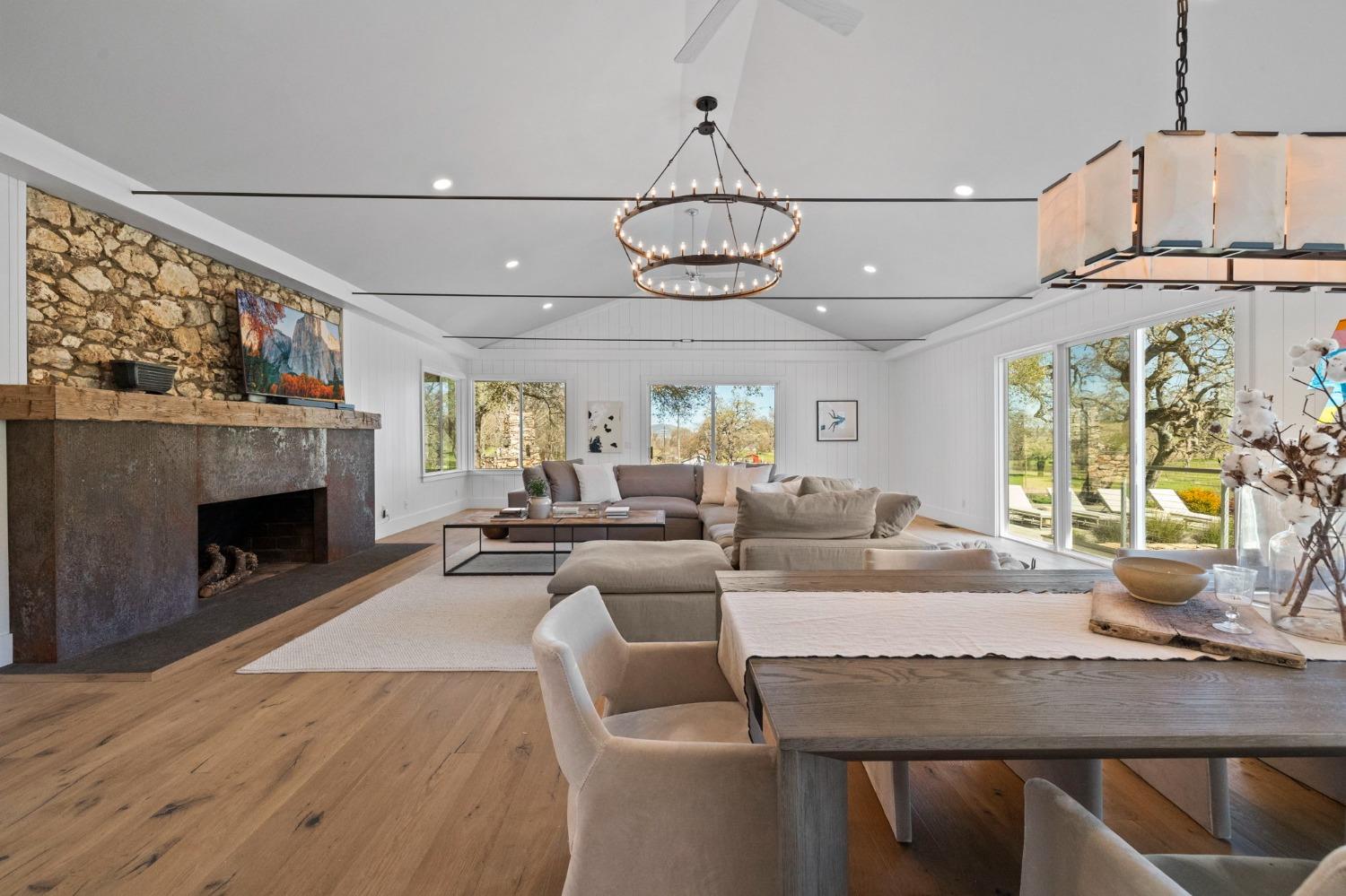 Angels Camp, California, 95222, United States, 4 Bedrooms Bedrooms, ,4 BathroomsBathrooms,Residential,Active,1749215