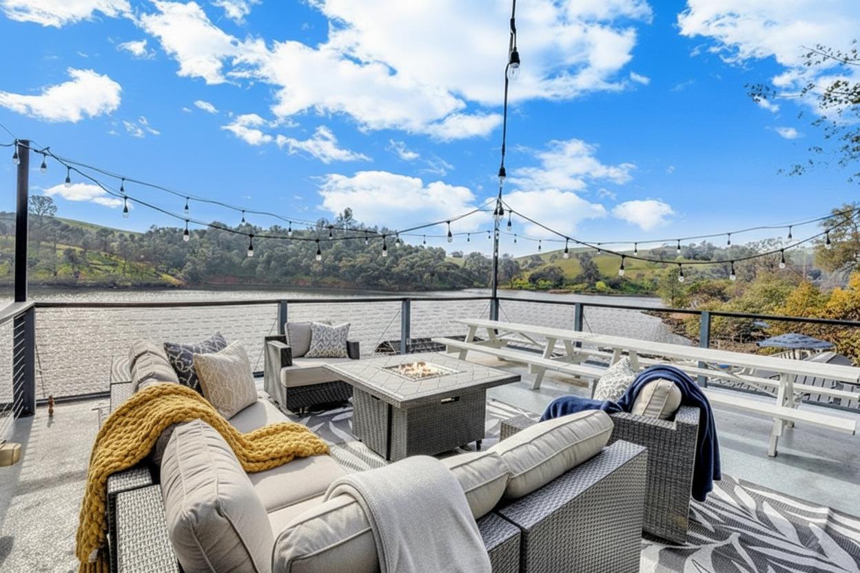 Copperopolis, California, 95228, United States, 4 Bedrooms Bedrooms, ,5 BathroomsBathrooms,Residential,Active,2013632