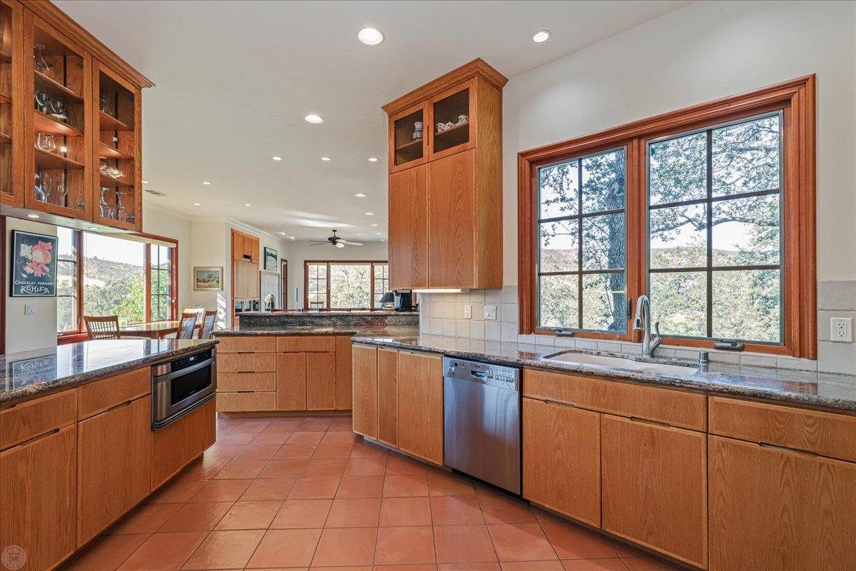 Copperopolis, California, 95228, United States, 3 Bedrooms Bedrooms, ,4 BathroomsBathrooms,Residential,Active,1998580