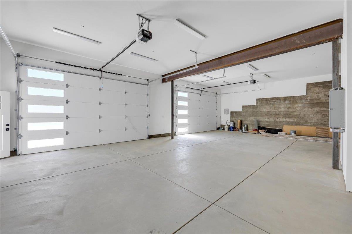 Copperopolis, California, 95228, United States, 3 Bedrooms Bedrooms, ,4 BathroomsBathrooms,Residential,Active,1723084