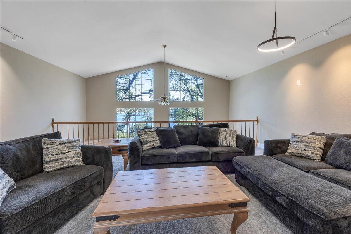 Jamestown, California, 95327, United States, 3 Bedrooms Bedrooms, ,2 BathroomsBathrooms,Residential,Active,1748288