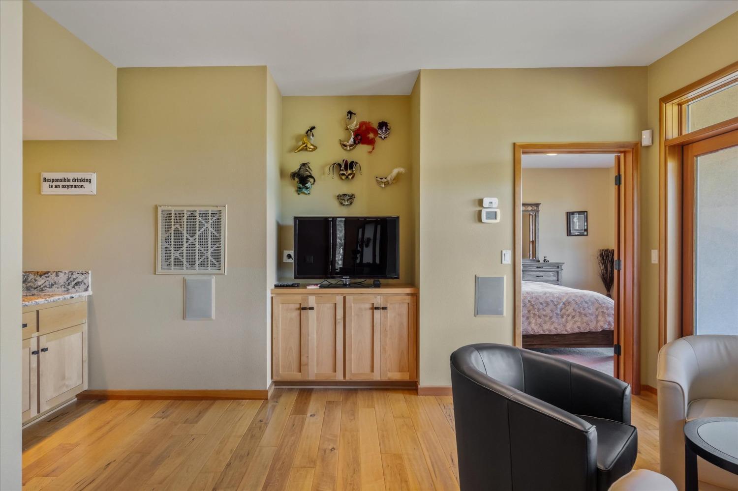 Murphys, California, 95247, United States, 4 Bedrooms Bedrooms, ,5 BathroomsBathrooms,Residential,Active,1741565