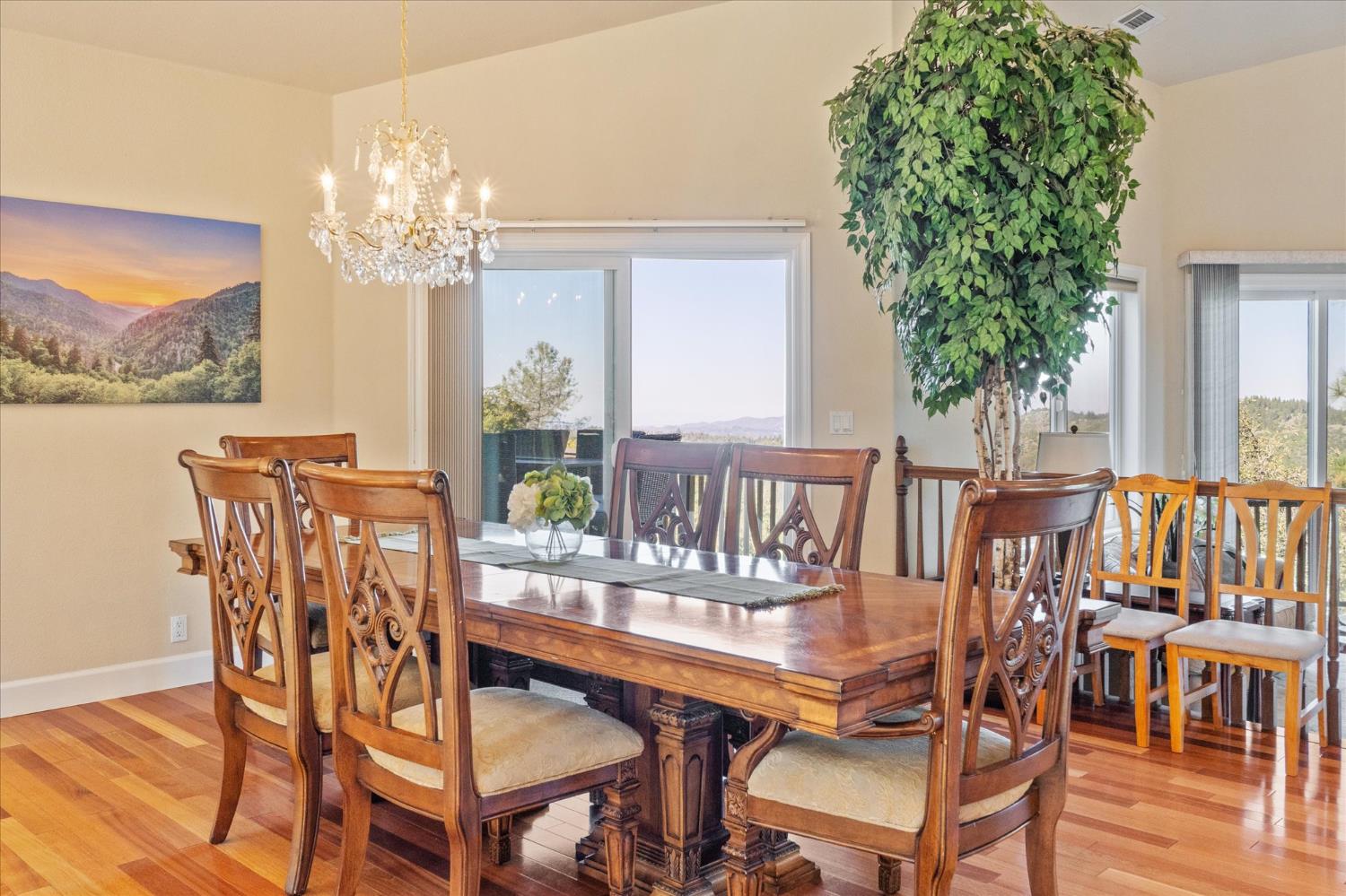 Murphys, California, 95247, United States, 4 Bedrooms Bedrooms, ,4 BathroomsBathrooms,Residential,Active,1959516