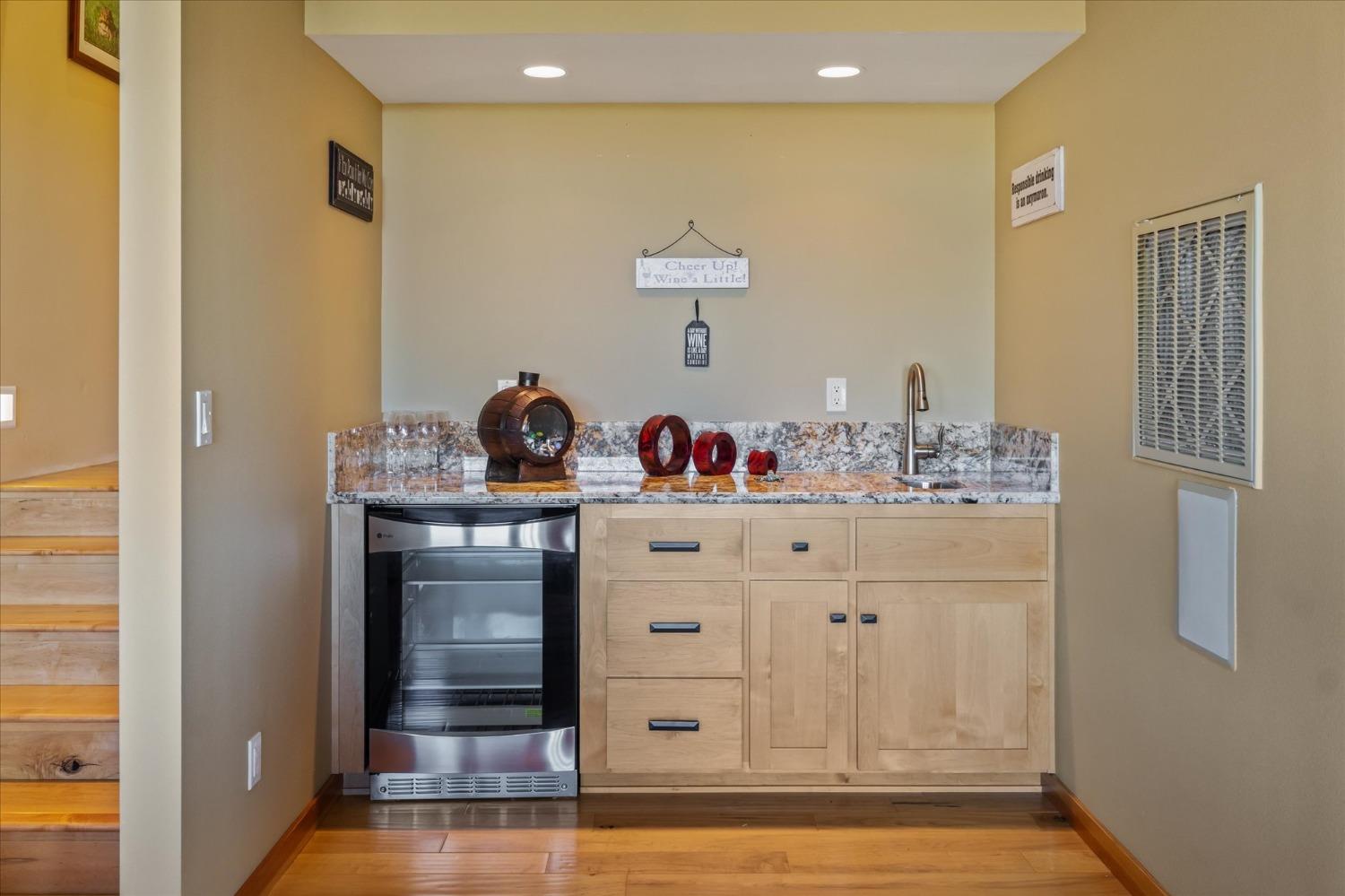 Murphys, California, 95247, United States, 4 Bedrooms Bedrooms, ,5 BathroomsBathrooms,Residential,Active,1741565