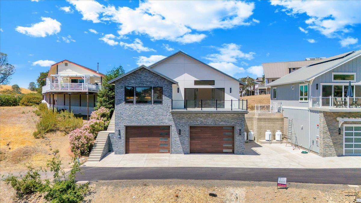 Copperopolis, California, 95228, United States, 3 Bedrooms Bedrooms, ,4 BathroomsBathrooms,Residential,Active,1723084