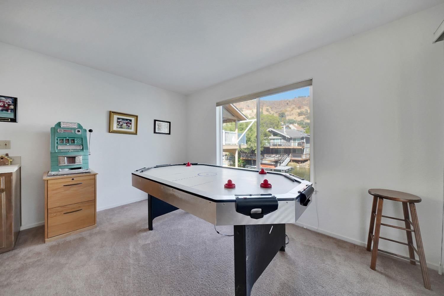 Copperopolis, California, 95228, United States, 4 Bedrooms Bedrooms, ,5 BathroomsBathrooms,Residential,Active,1824555