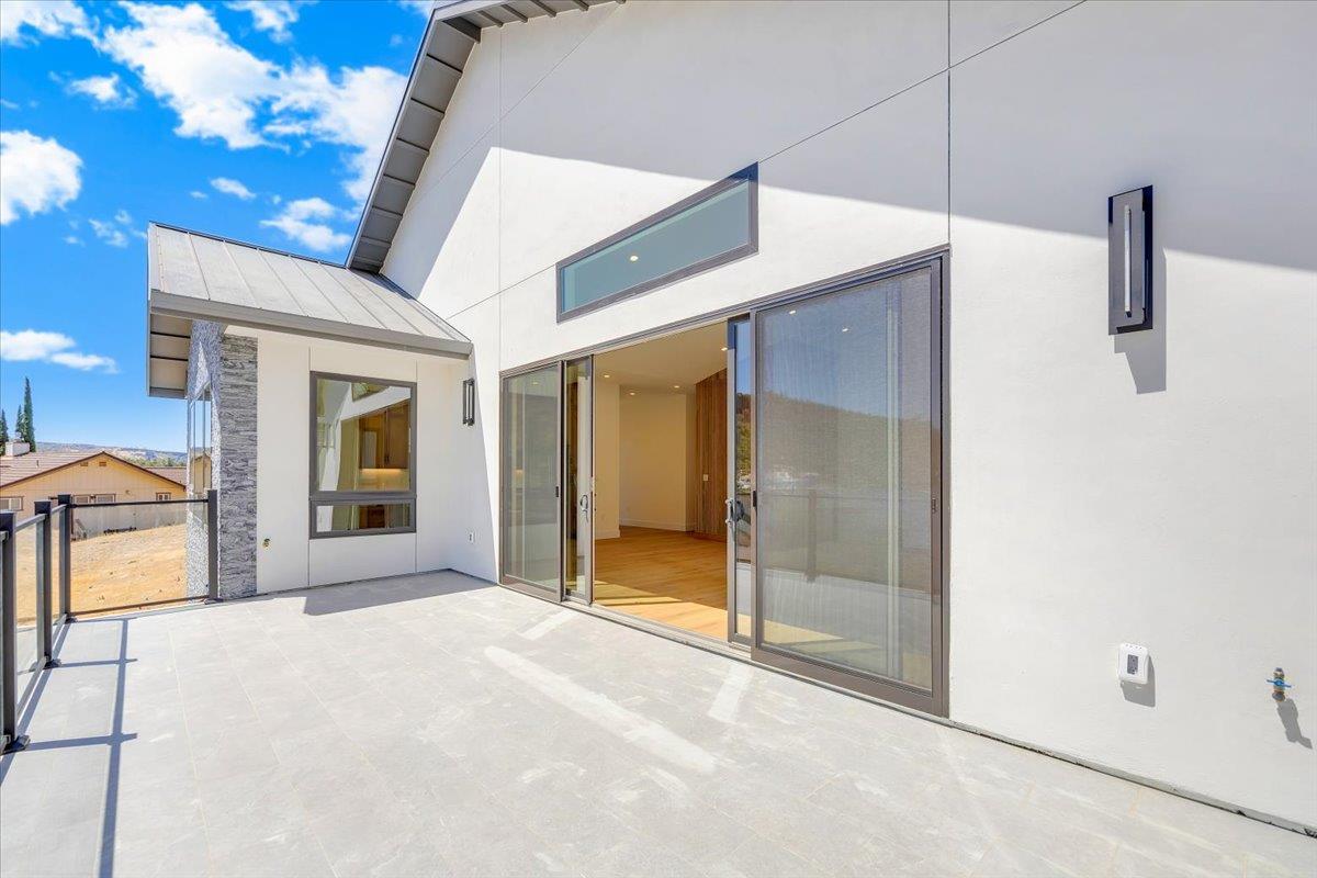 Copperopolis, California, 95228, United States, 3 Bedrooms Bedrooms, ,4 BathroomsBathrooms,Residential,Active,1723084