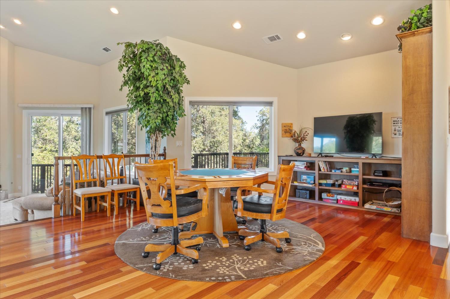 Murphys, California, 95247, United States, 4 Bedrooms Bedrooms, ,4 BathroomsBathrooms,Residential,Active,1959516