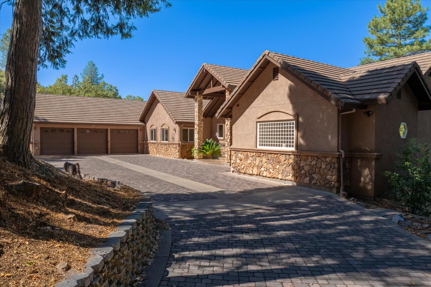 Murphys, California, 95247, United States, 4 Bedrooms Bedrooms, ,4 BathroomsBathrooms,Residential,Active,1959516