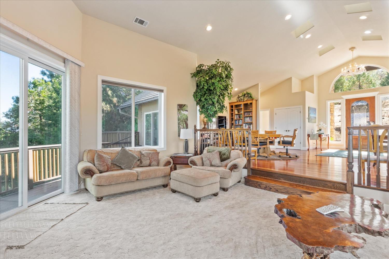 Murphys, California, 95247, United States, 4 Bedrooms Bedrooms, ,4 BathroomsBathrooms,Residential,Active,1959516