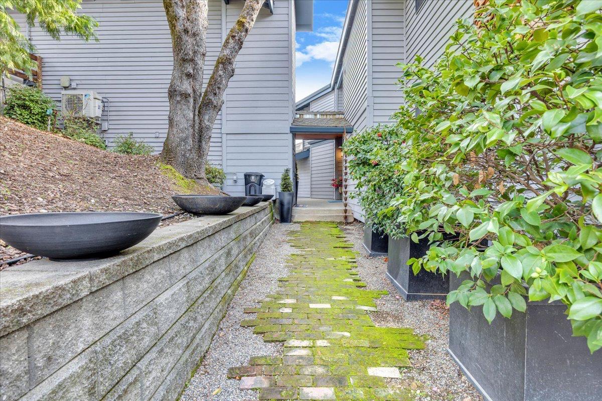 Copperopolis, California, 95228, United States, 4 Bedrooms Bedrooms, ,5 BathroomsBathrooms,Residential,Active,2013632